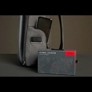 TUMI Global Locator, New